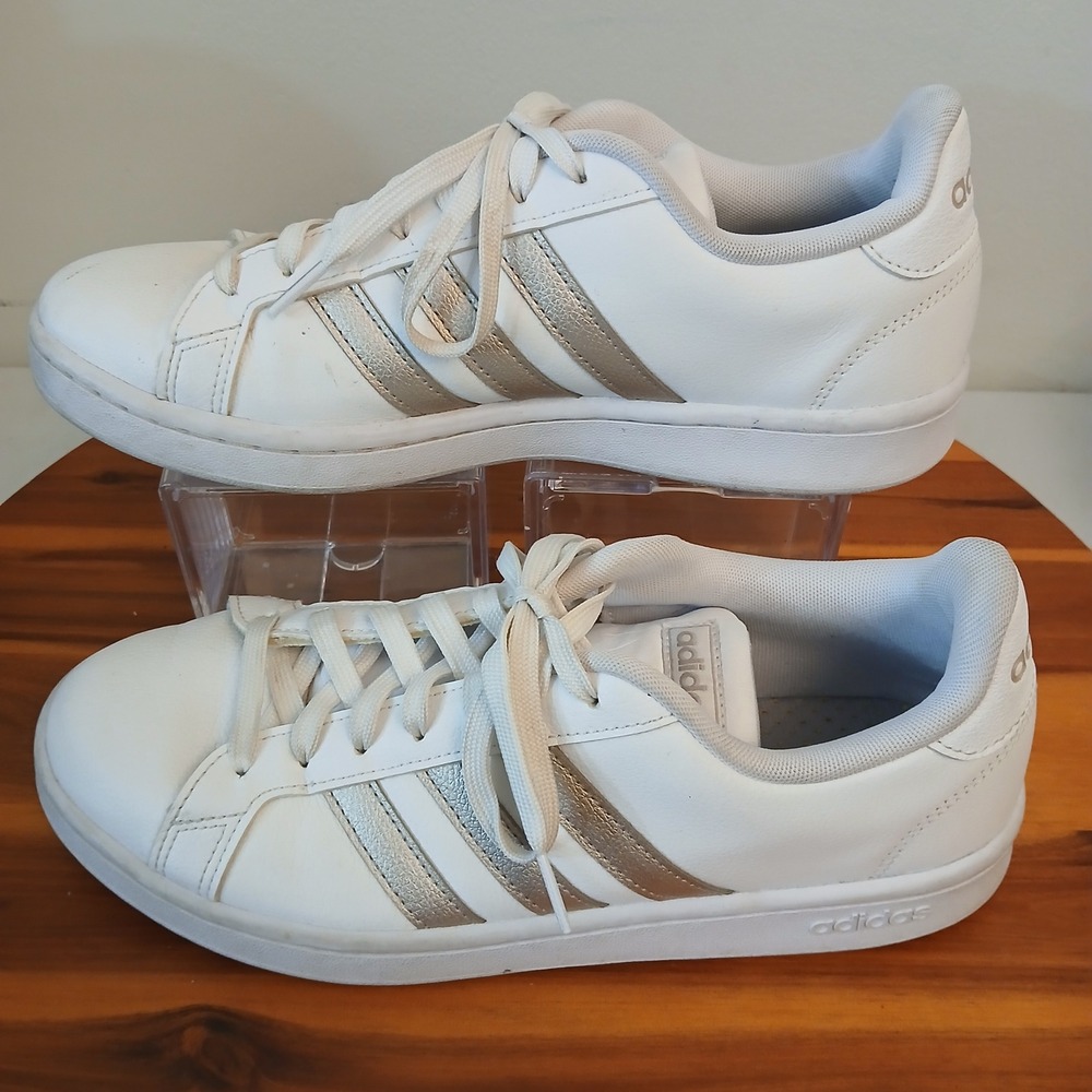Adidas Grand Court Women 10 White Silver Lace Up Shoes Sneakers F36485